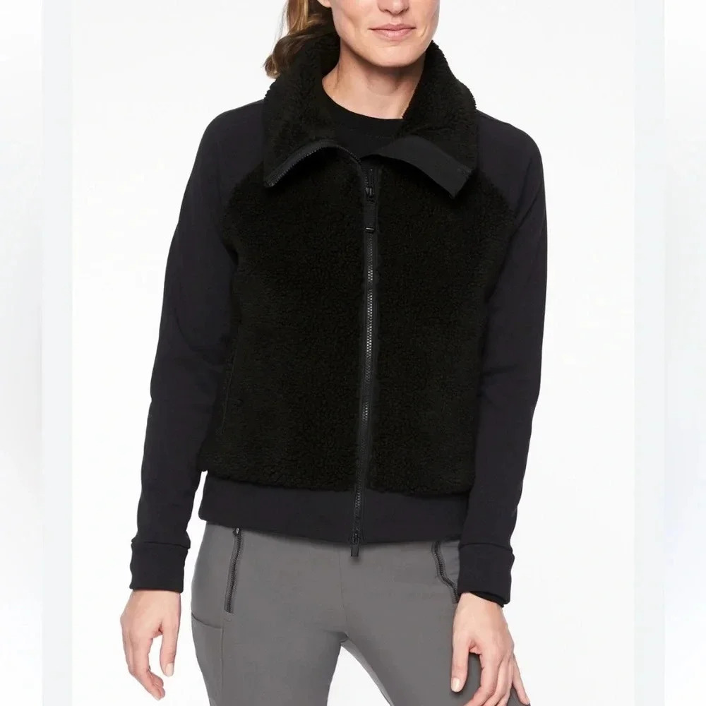 Athleta Range Sherpa jacket Full zip Black small